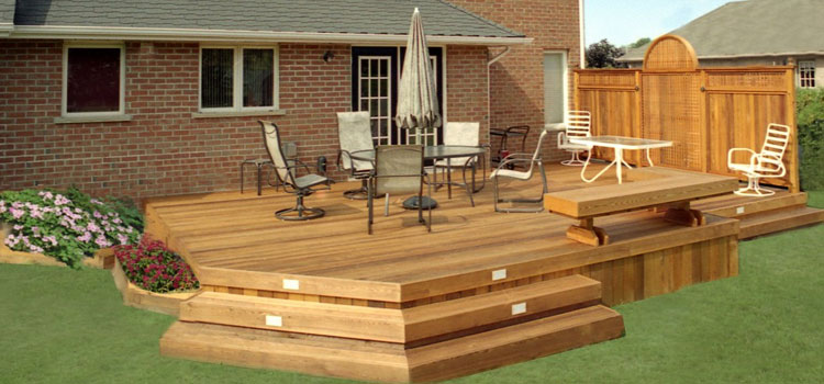 Cedar Composite Decking in Lakewood, CA