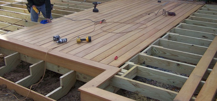 Wood Deck Builders in Lakewood, CA